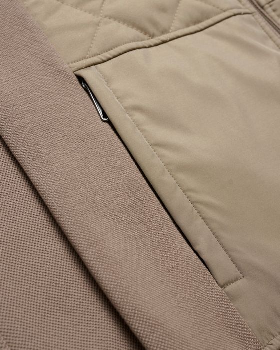 Campbell Aston Vest